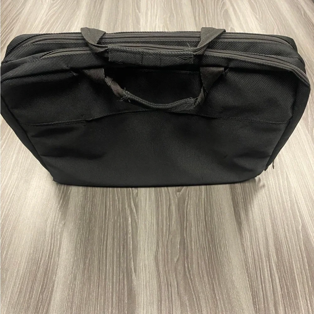 SOLO Black Laptop Bag Briefcase Adjustable Shoulder Strap